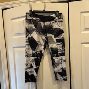 Adidas Black and White Geometric climate Leggings